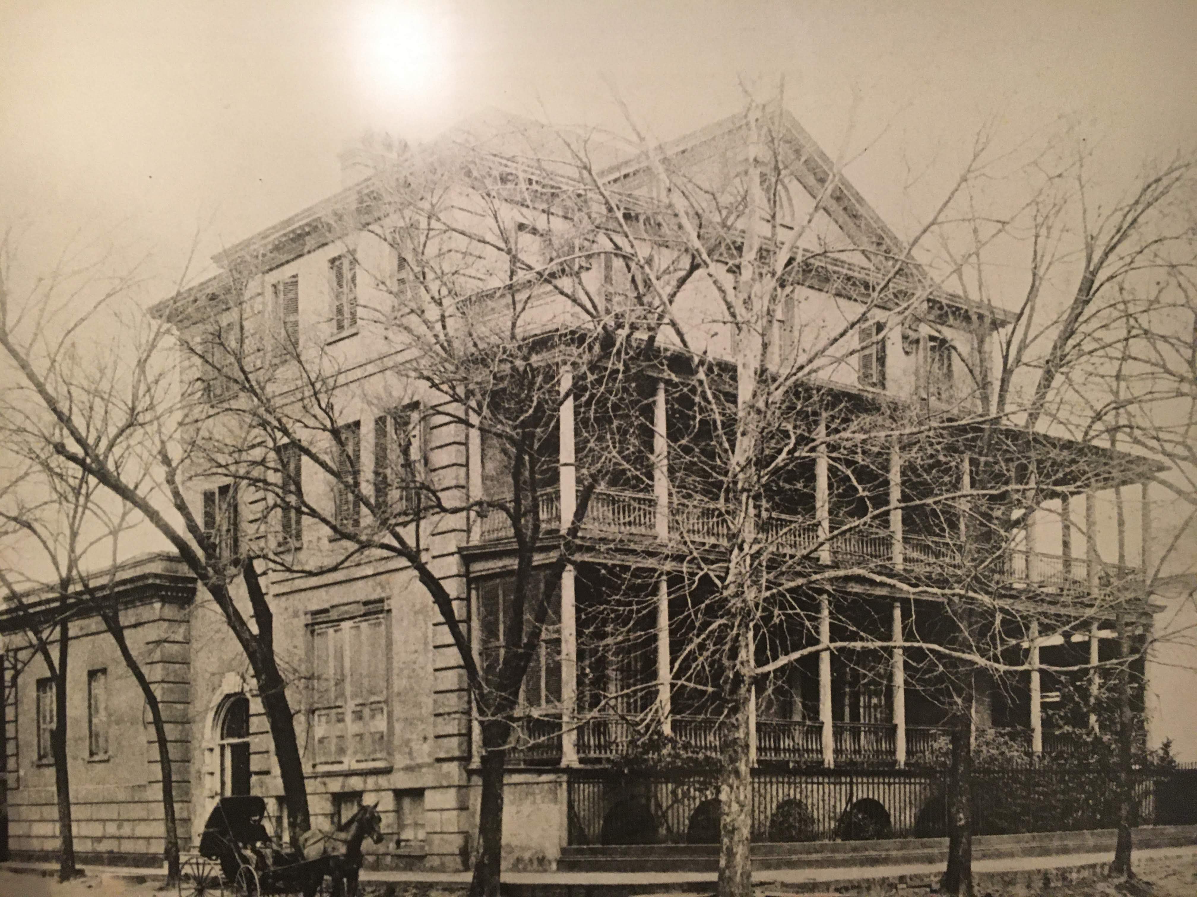 Visiting the Aiken-Rhett House, Charleston – Dr. Lizzie Rogers
